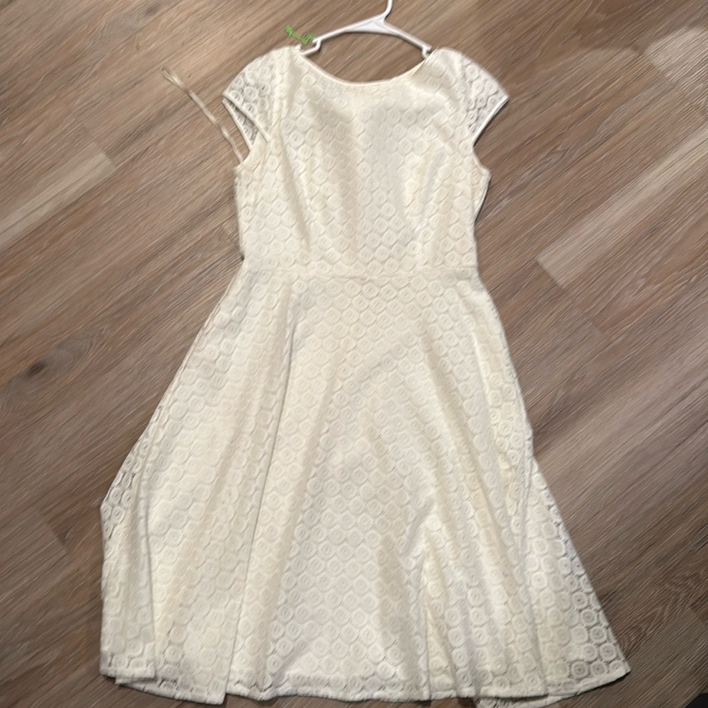 Black Label By Evan Picone Essentials White Sleeveless Open Lace Dress Size 6